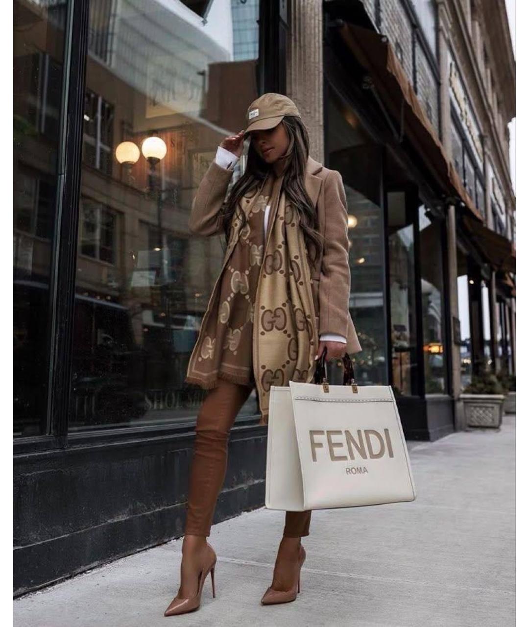 GUCCI Бежевый шерстяной шарф, фото 4