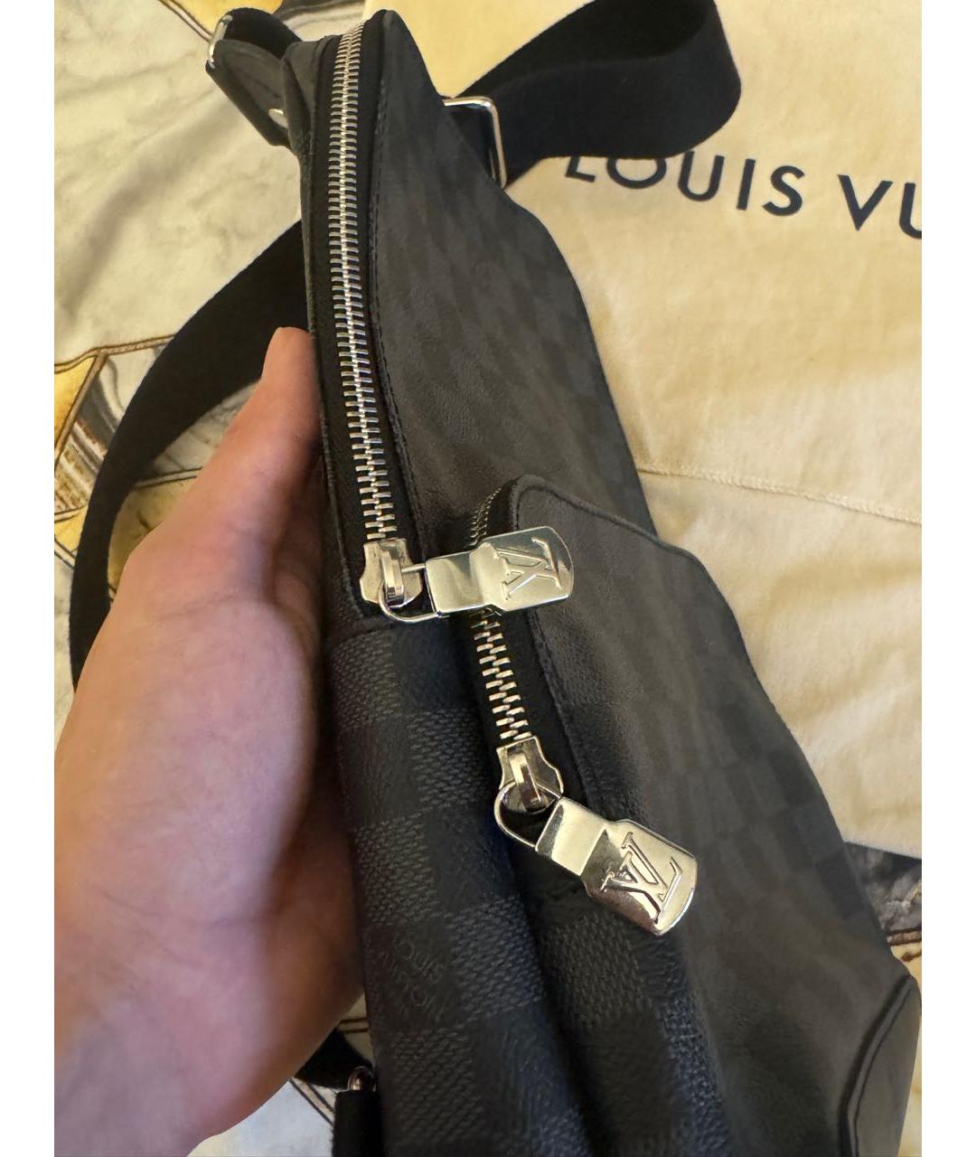 LOUIS VUITTON Антрацитовая сумка на плечо, фото 4