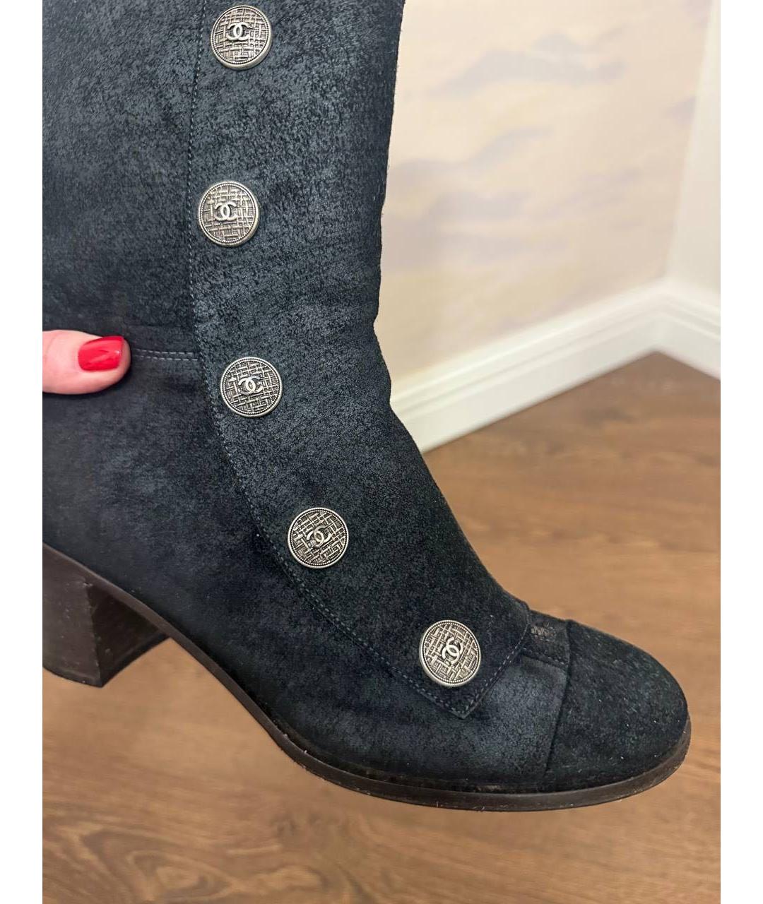 CHANEL Черные кожаные сапоги, фото 4