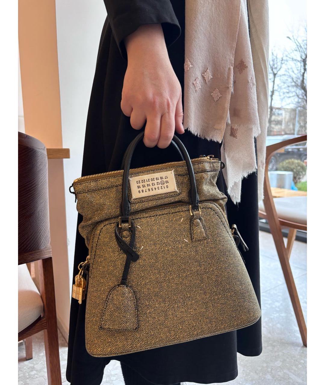 MAISON MARGIELA Коричневая сумка с короткими ручками, фото 6