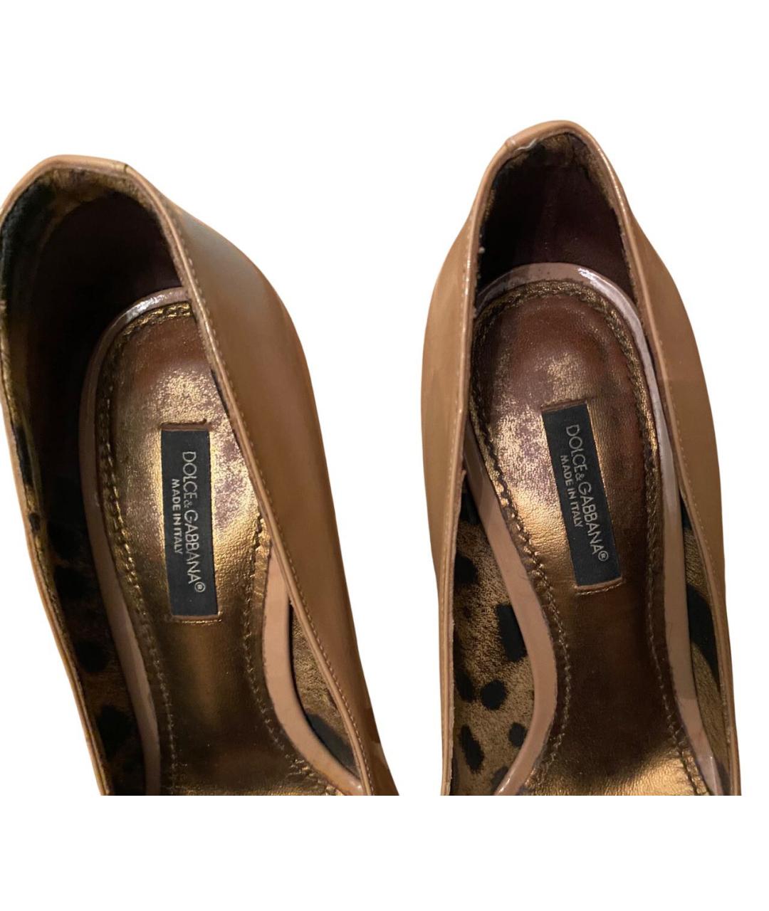 DOLCE&GABBANA Бежевые туфли из лакированной кожи, фото 3