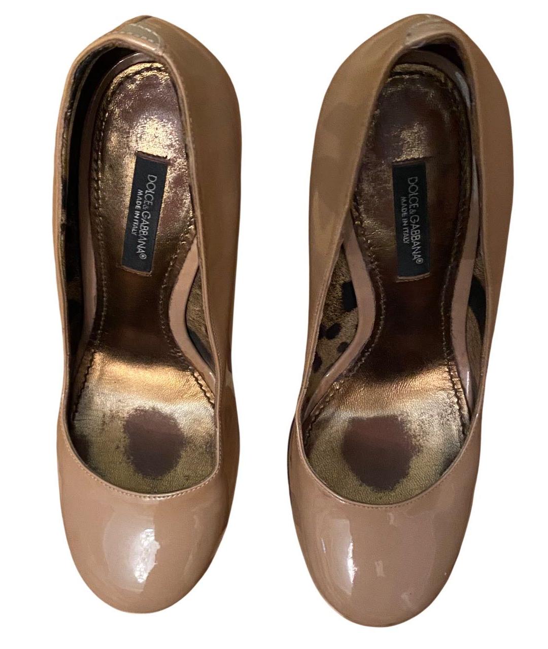 DOLCE&GABBANA Бежевые туфли из лакированной кожи, фото 2