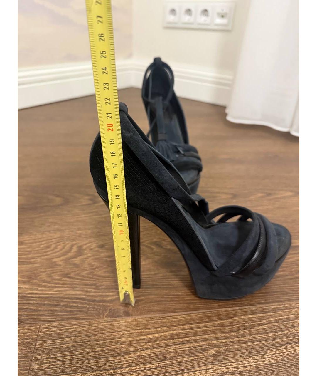 LOUIS VUITTON Черные замшевые босоножки, фото 3