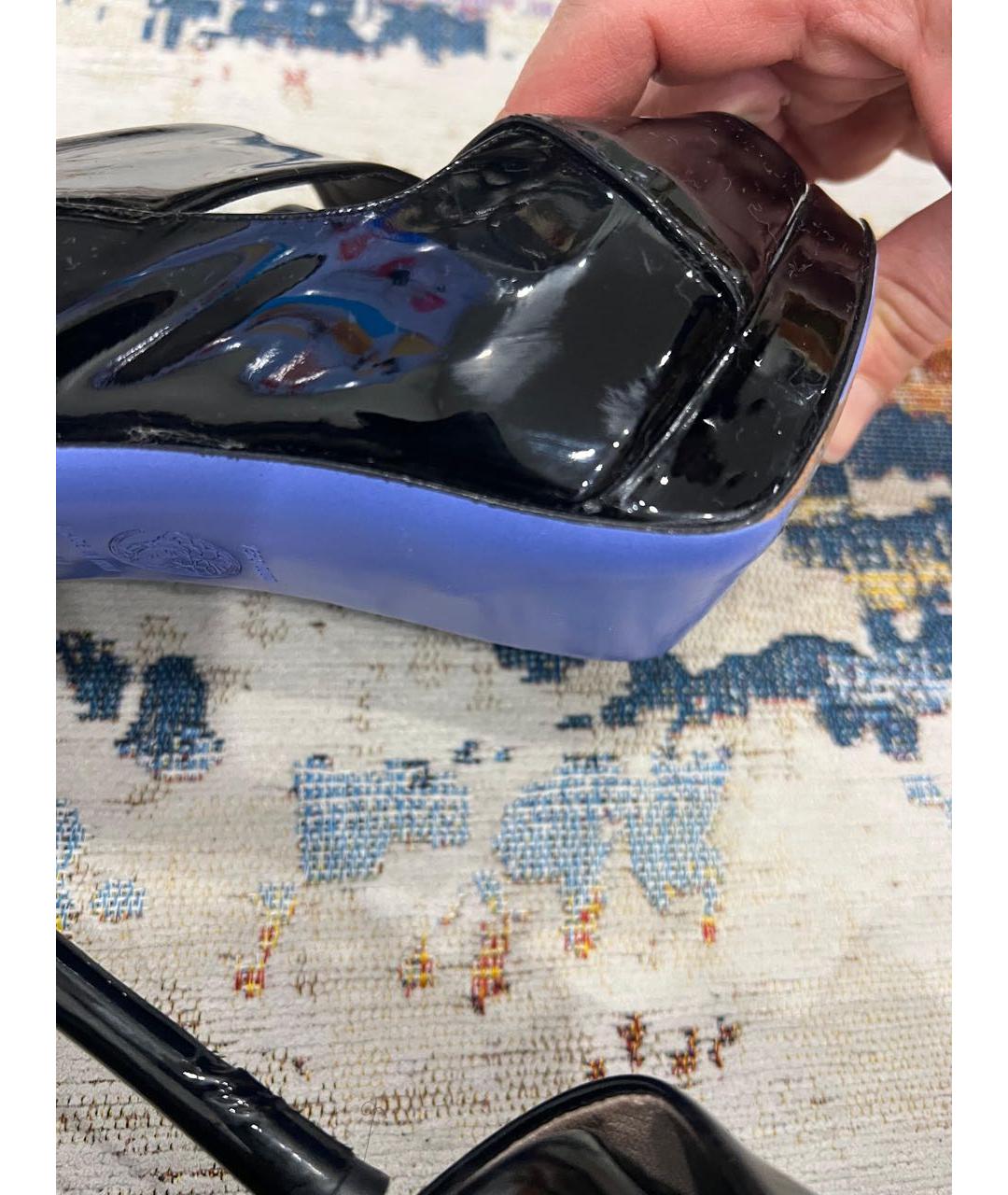 VERSACE Черные туфли из лакированной кожи, фото 8