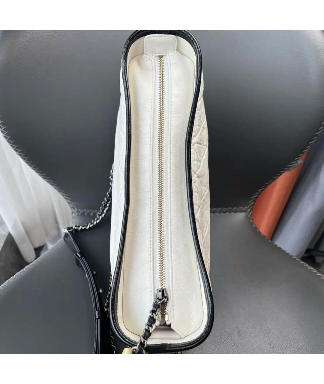 CHANEL Белая кожаная сумка через плечо, фото 6