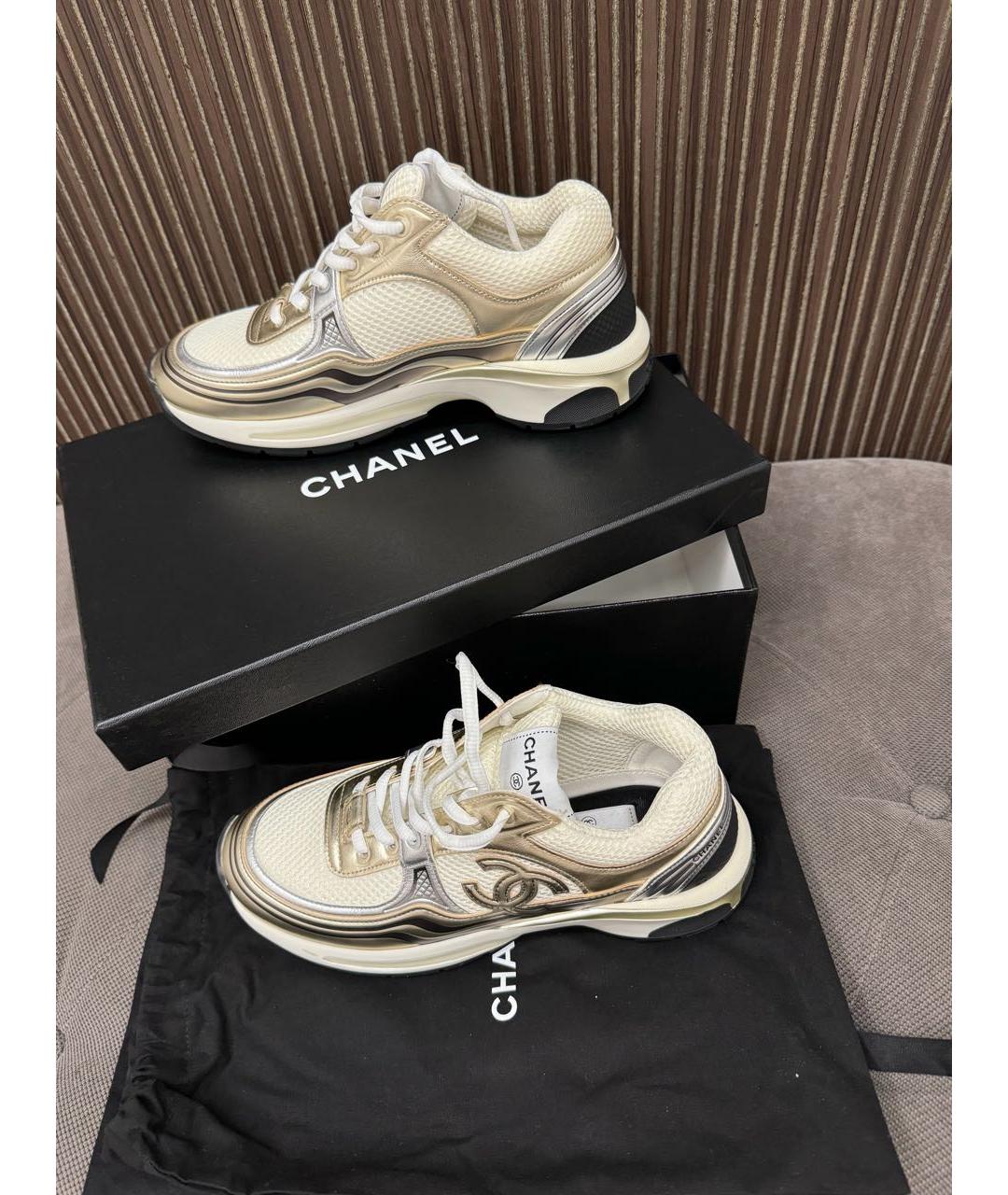 CHANEL Золотые текстильные кроссовки, фото 6