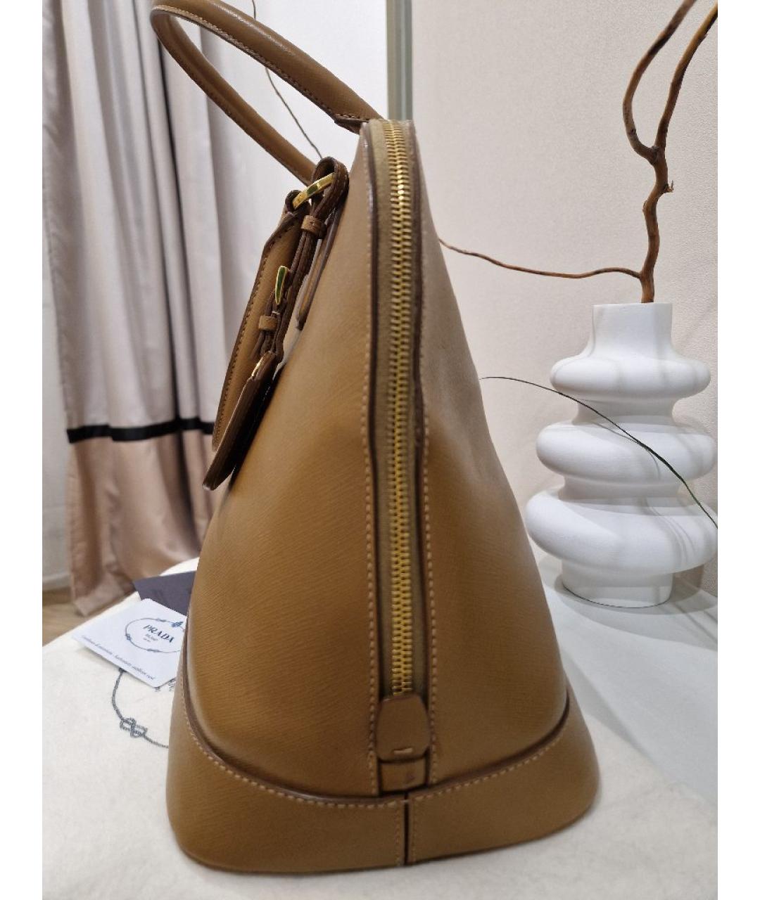 PRADA Коричневая кожаная сумка с короткими ручками, фото 2