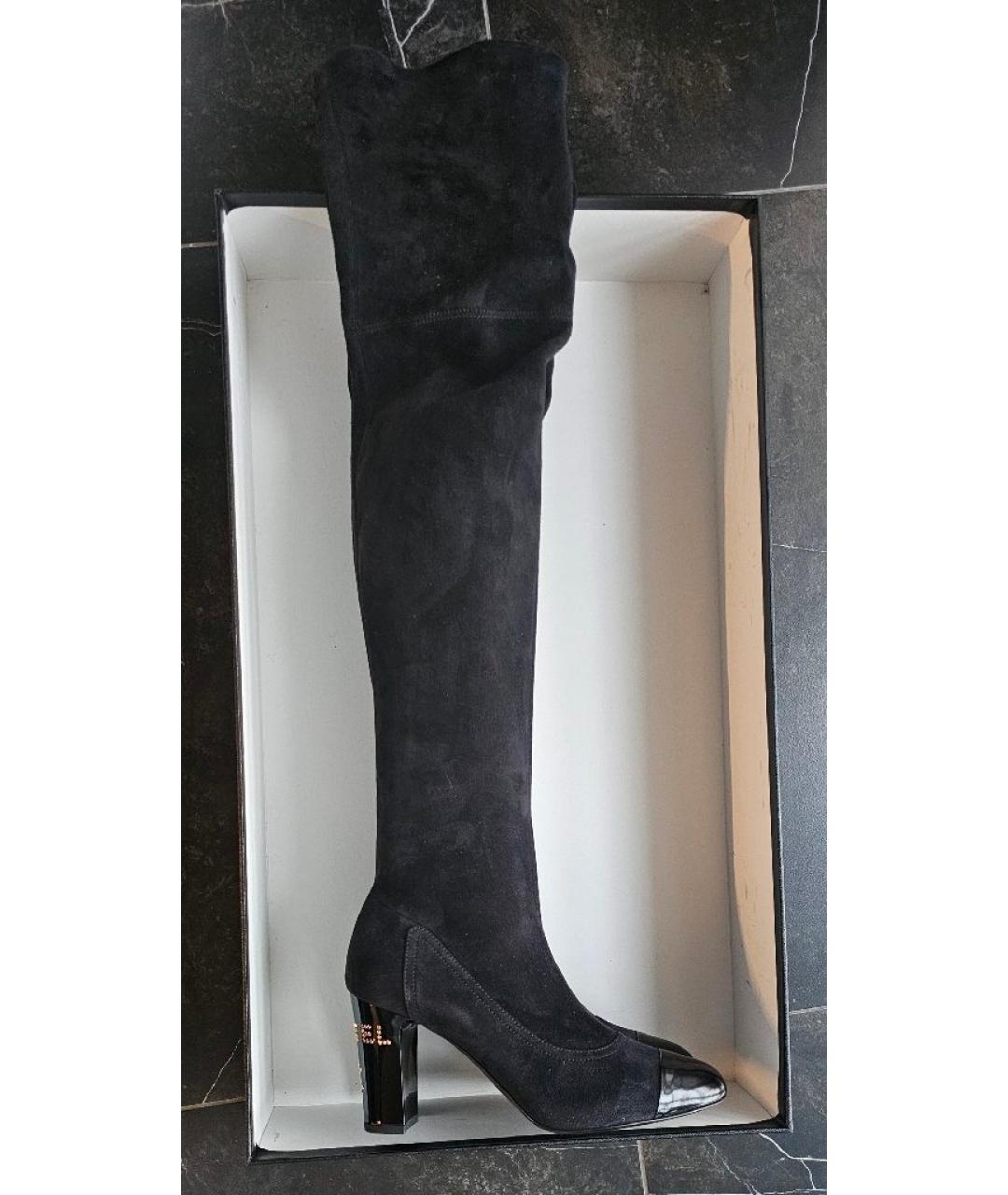 CHANEL Черные замшевые ботфорты, фото 10