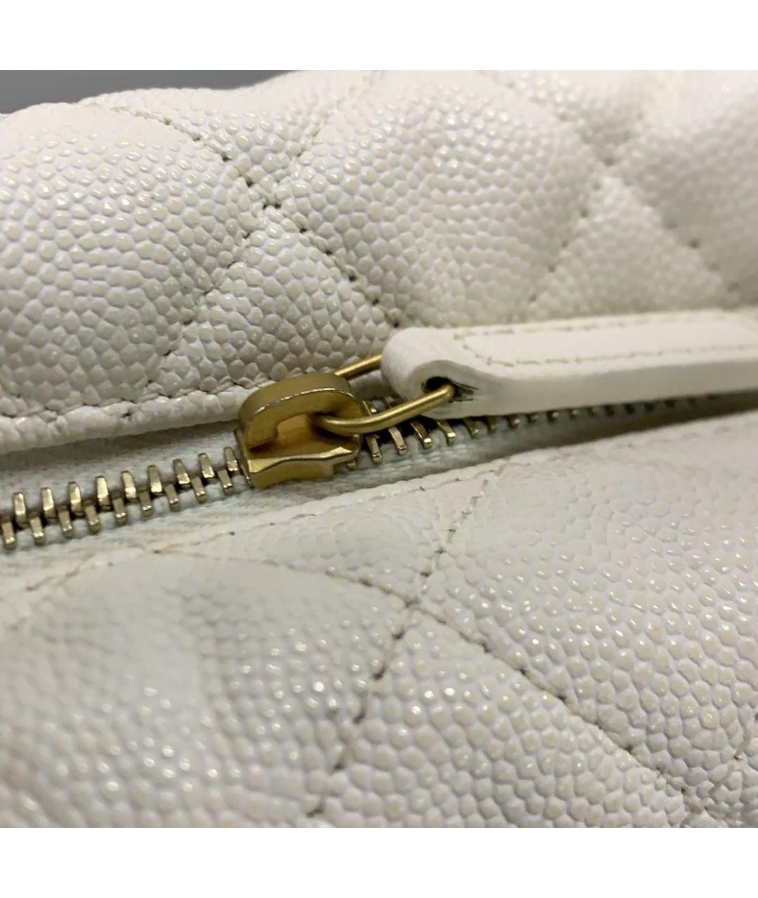 CHANEL Белая кожаная сумка с короткими ручками, фото 7
