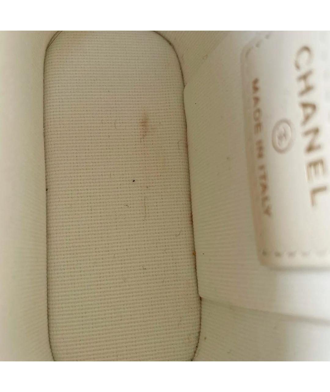 CHANEL Бежевая кожаная сумка через плечо, фото 6