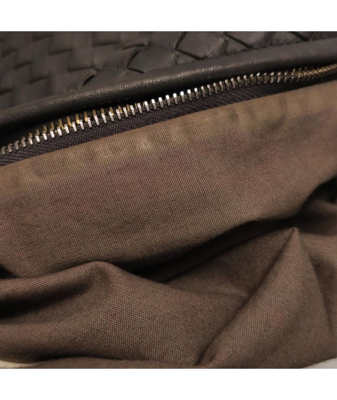 BOTTEGA VENETA Черная кожаная сумка с короткими ручками, фото 6