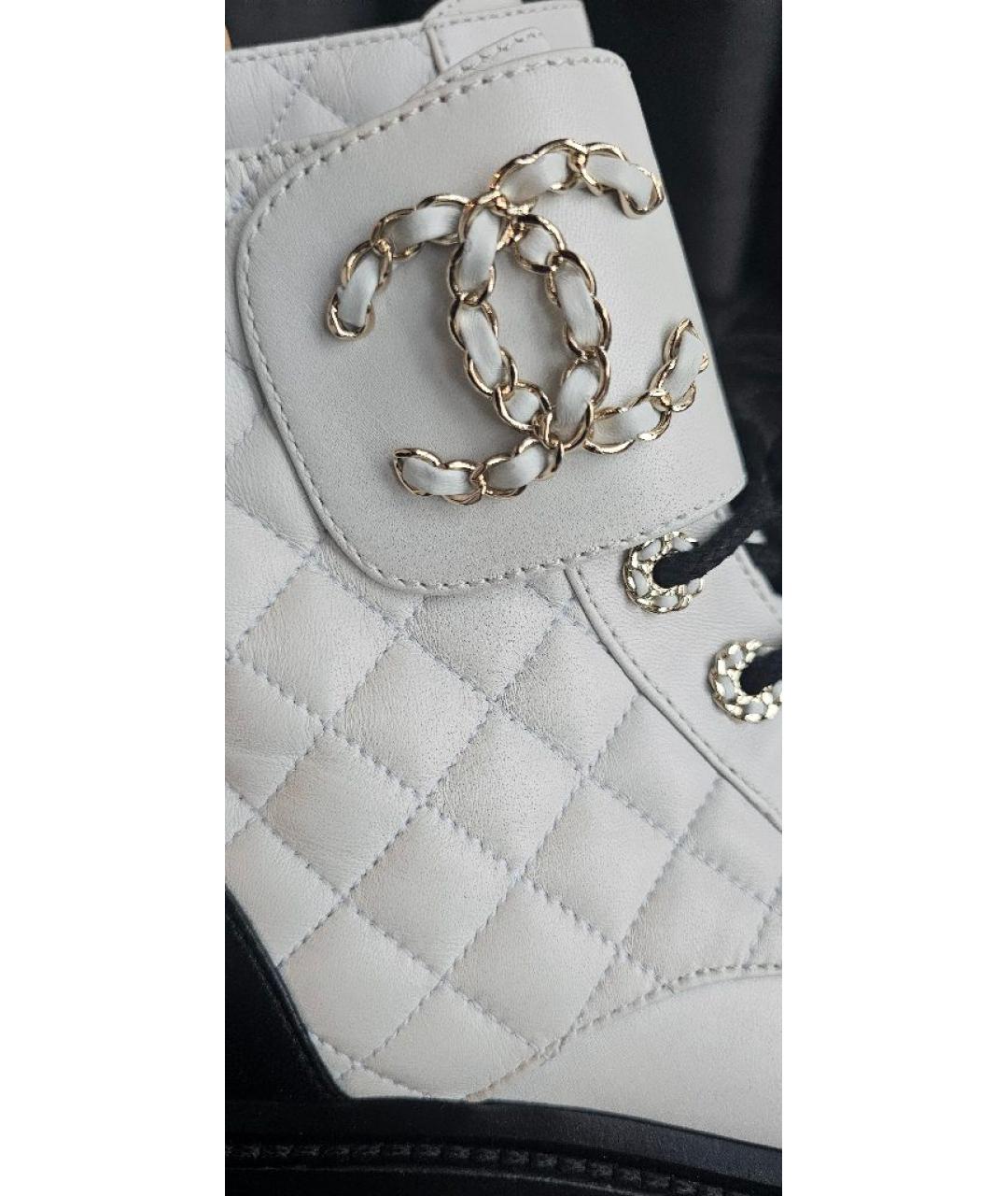 CHANEL Белые кожаные ботинки, фото 5