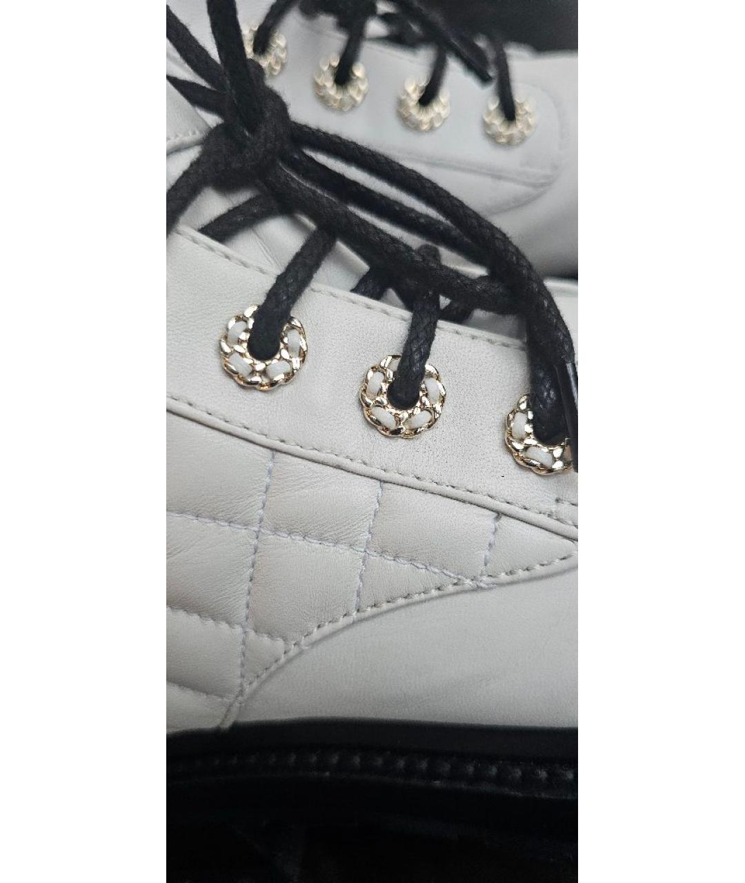 CHANEL Белые кожаные ботинки, фото 6