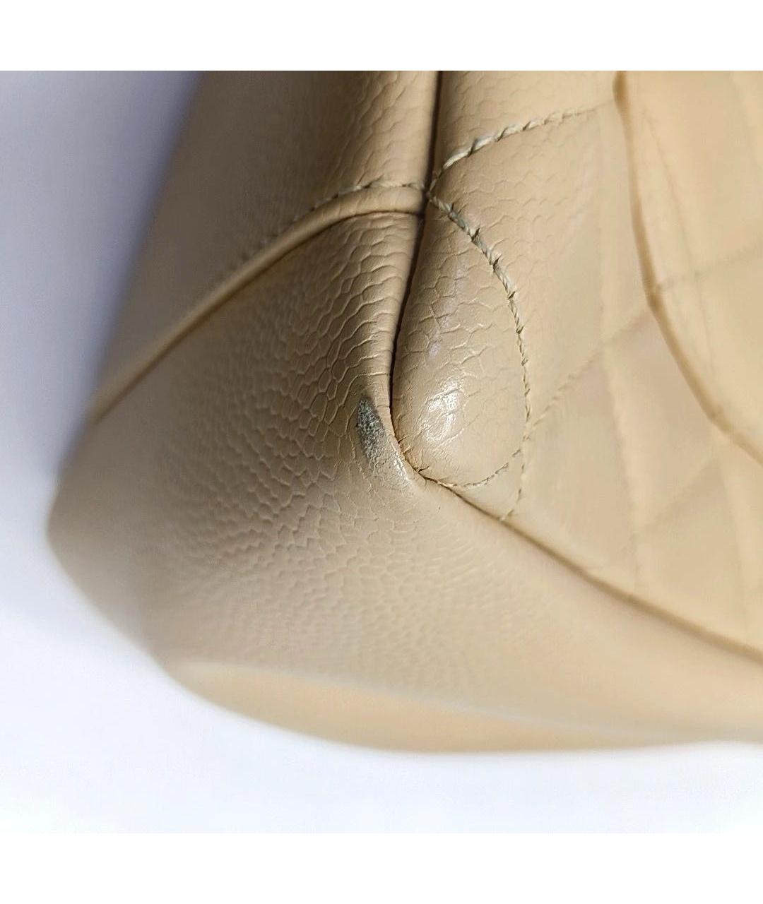 CHANEL Бежевая кожаная сумка с короткими ручками, фото 6