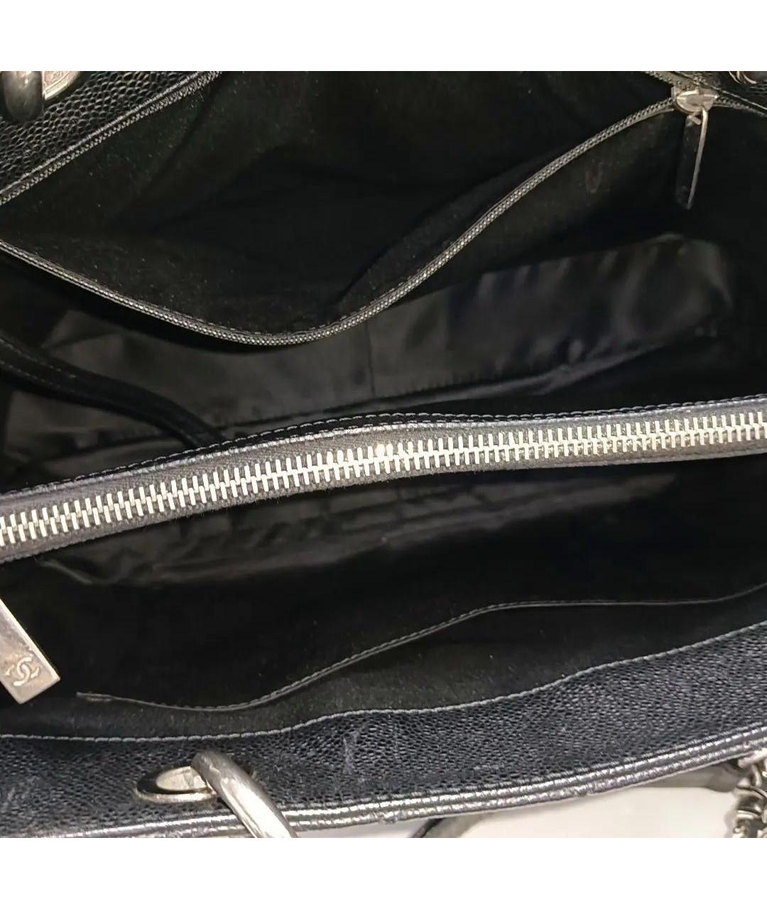 CHANEL Черная кожаная сумка тоут, фото 5