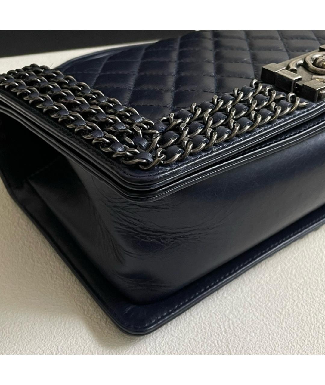CHANEL Темно-синяя кожаная сумка через плечо, фото 5