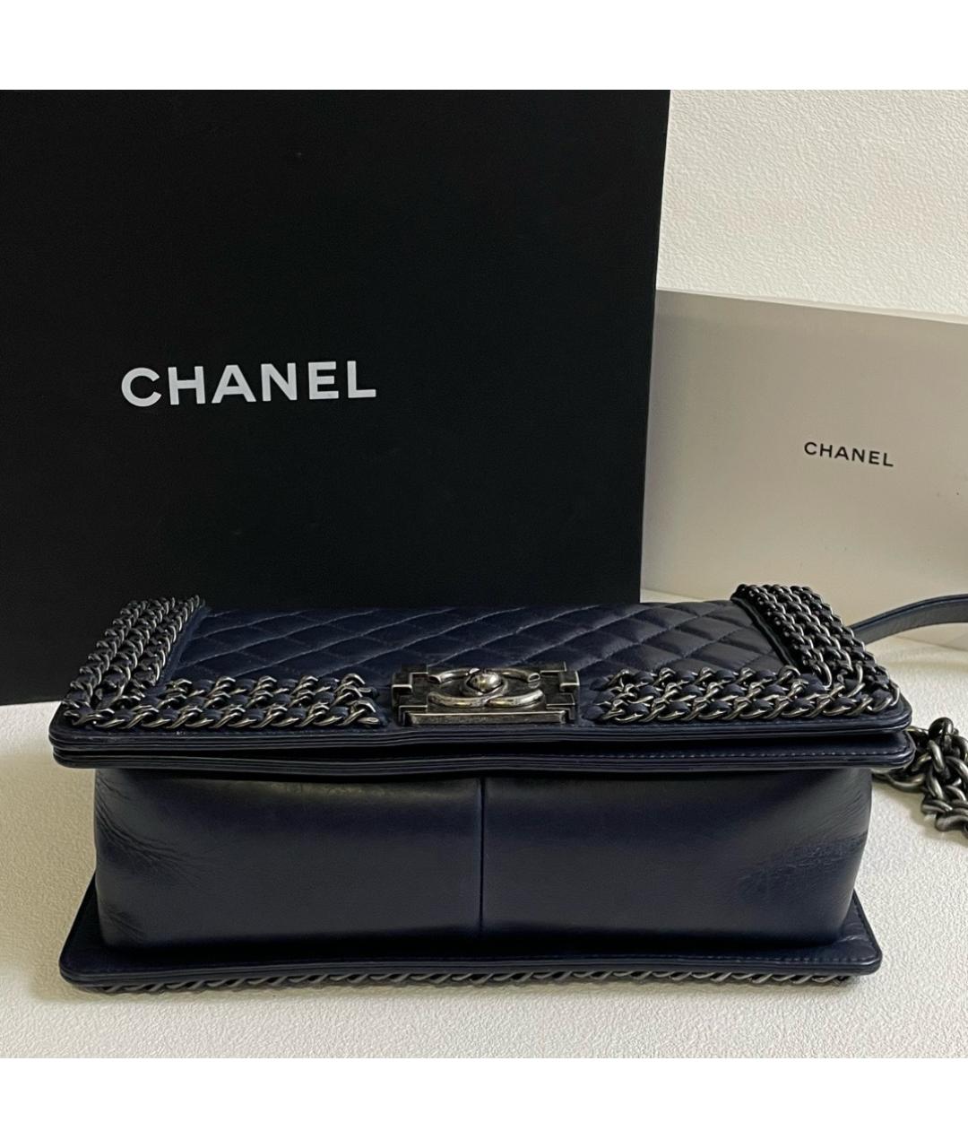 CHANEL Темно-синяя кожаная сумка через плечо, фото 4