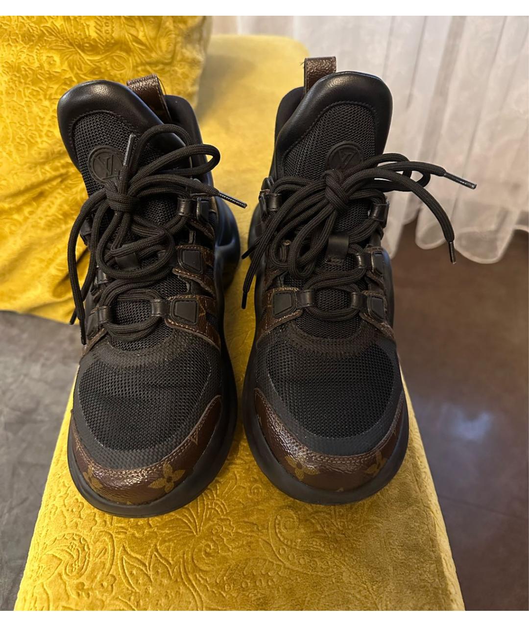 LOUIS VUITTON Черные кожаные кроссовки, фото 2