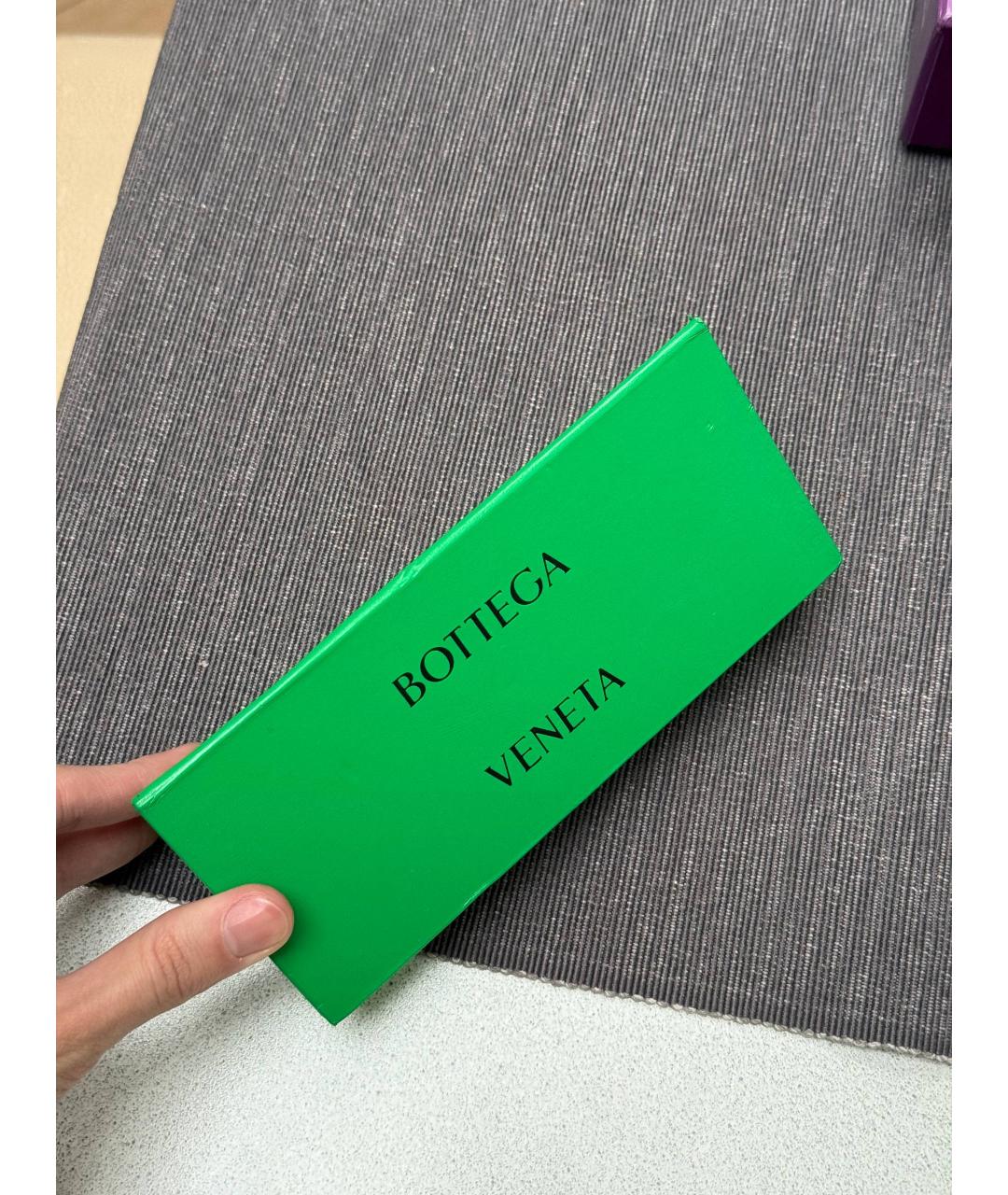 BOTTEGA VENETA Черные пластиковые солнцезащитные очки, фото 4