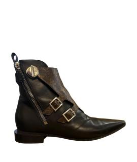 LOUIS VUITTON Ботинки