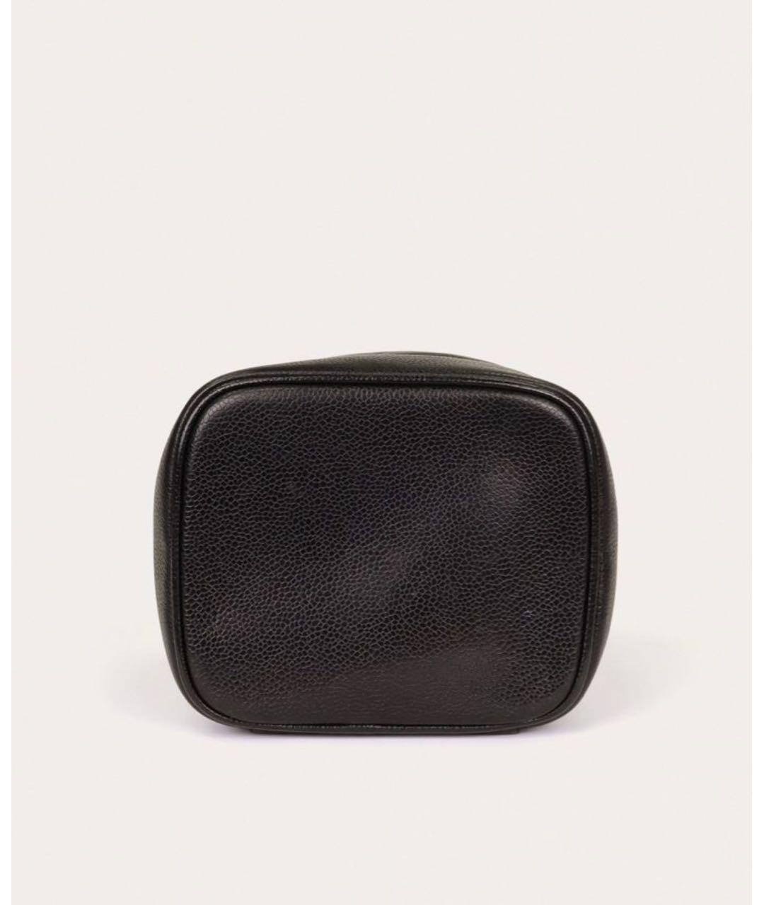 CHANEL BEAUTY Черная кожаная сумка через плечо, фото 3