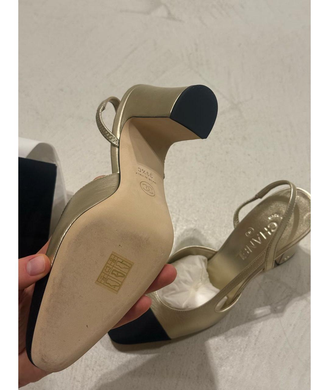 CHANEL Золотые кожаные туфли, фото 2