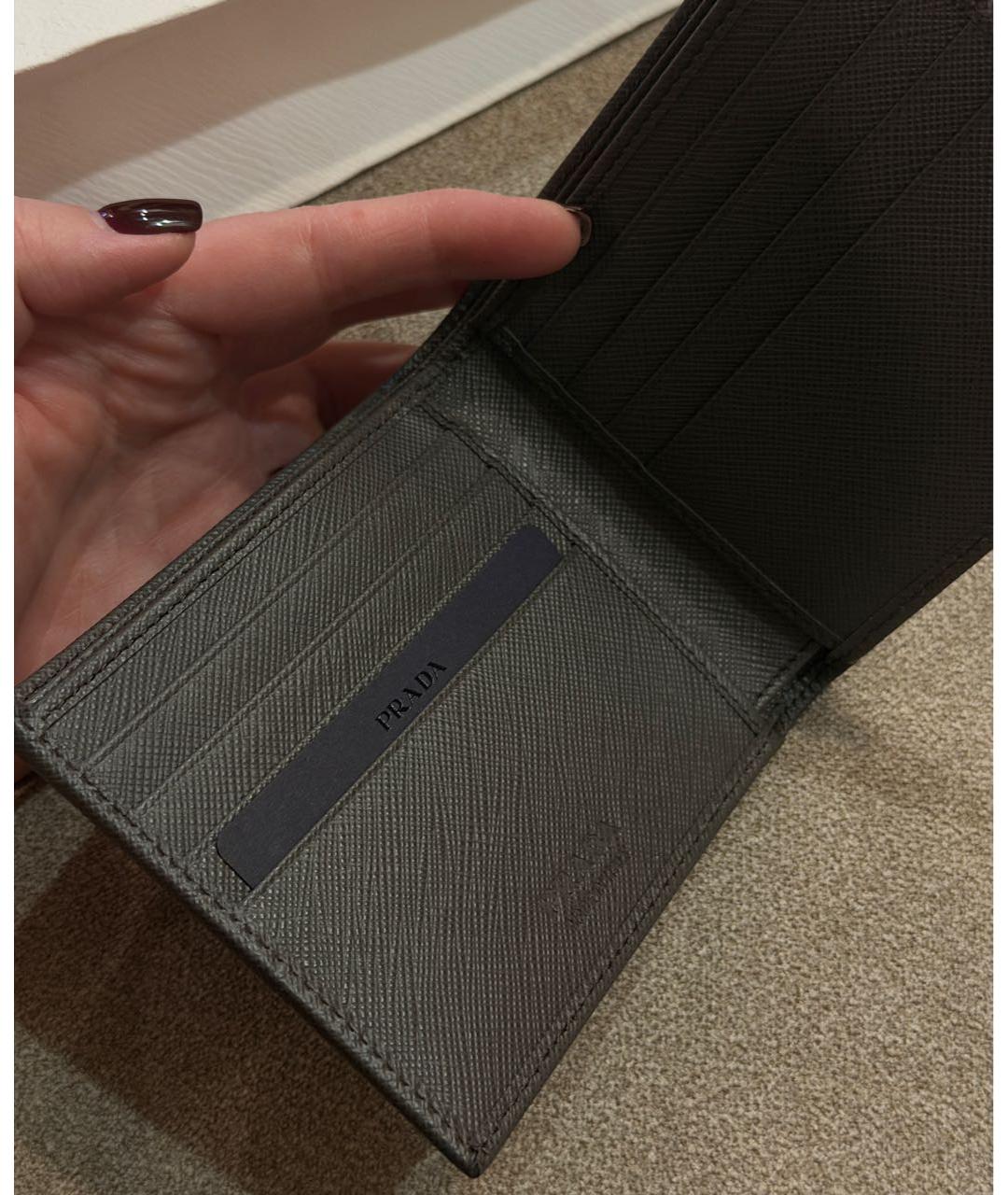 PRADA Антрацитовый кожаный кошелек, фото 3