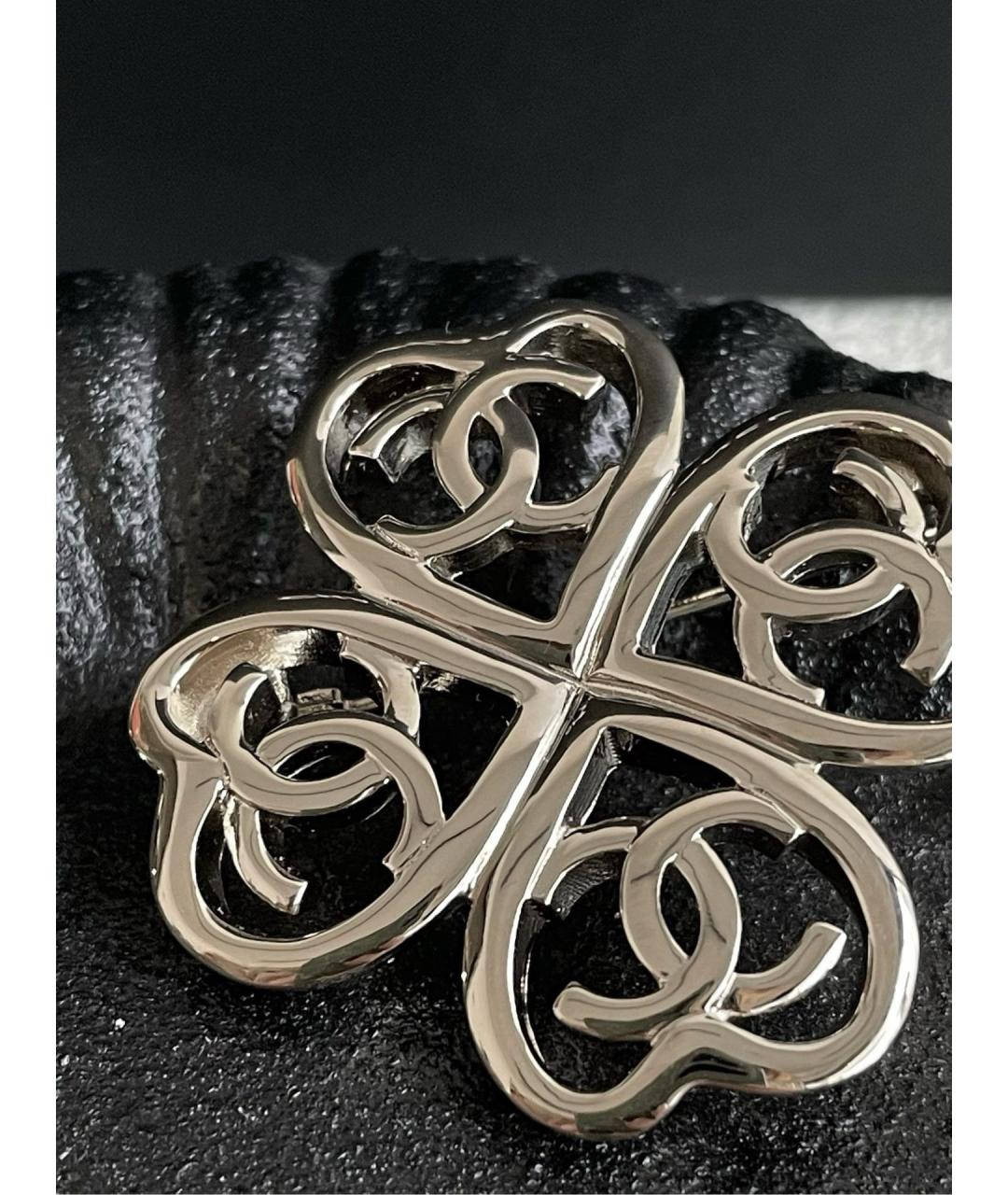 CHANEL Металлическая булавка / брошь, фото 3