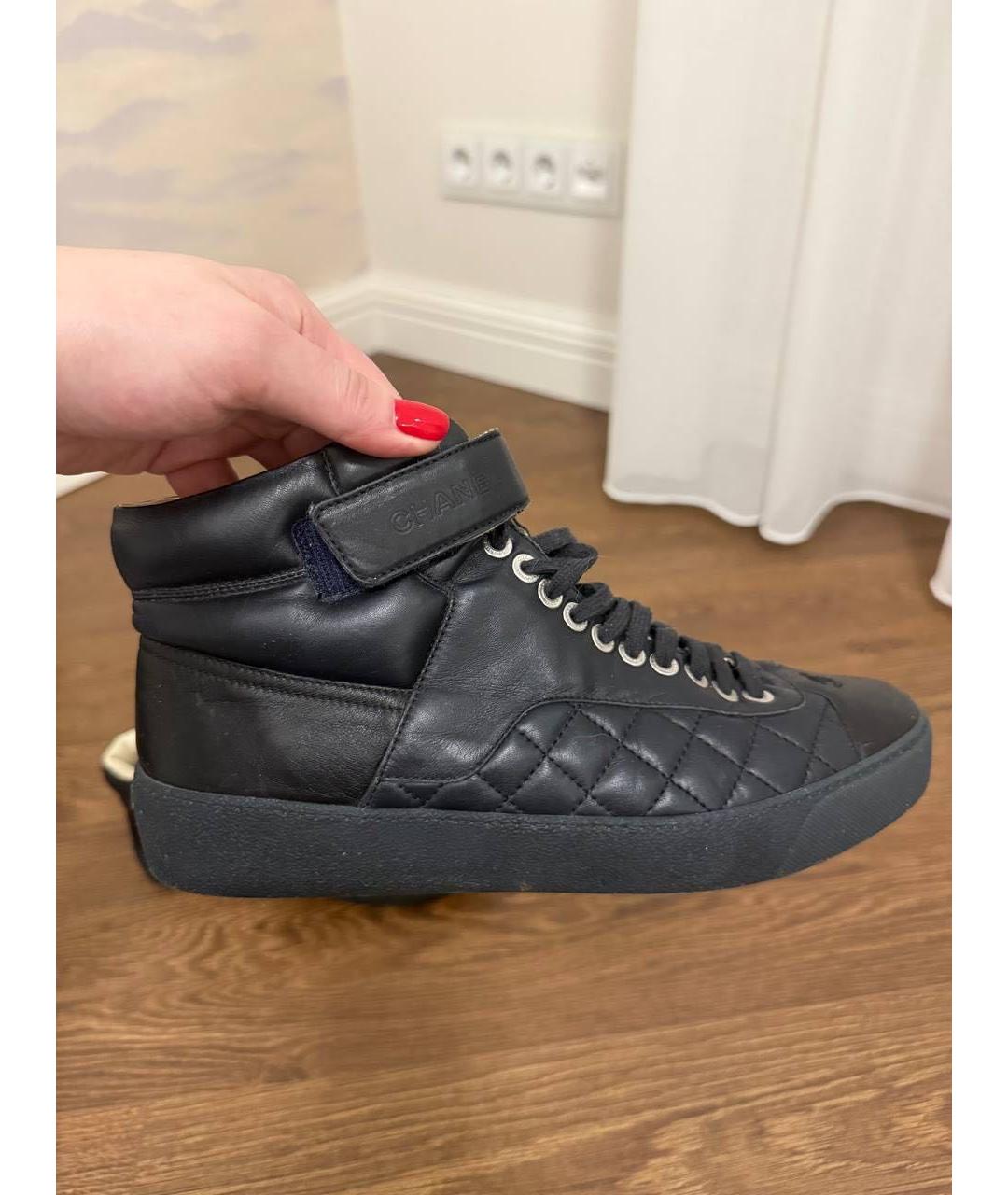 CHANEL Черные кожаные кеды, фото 5