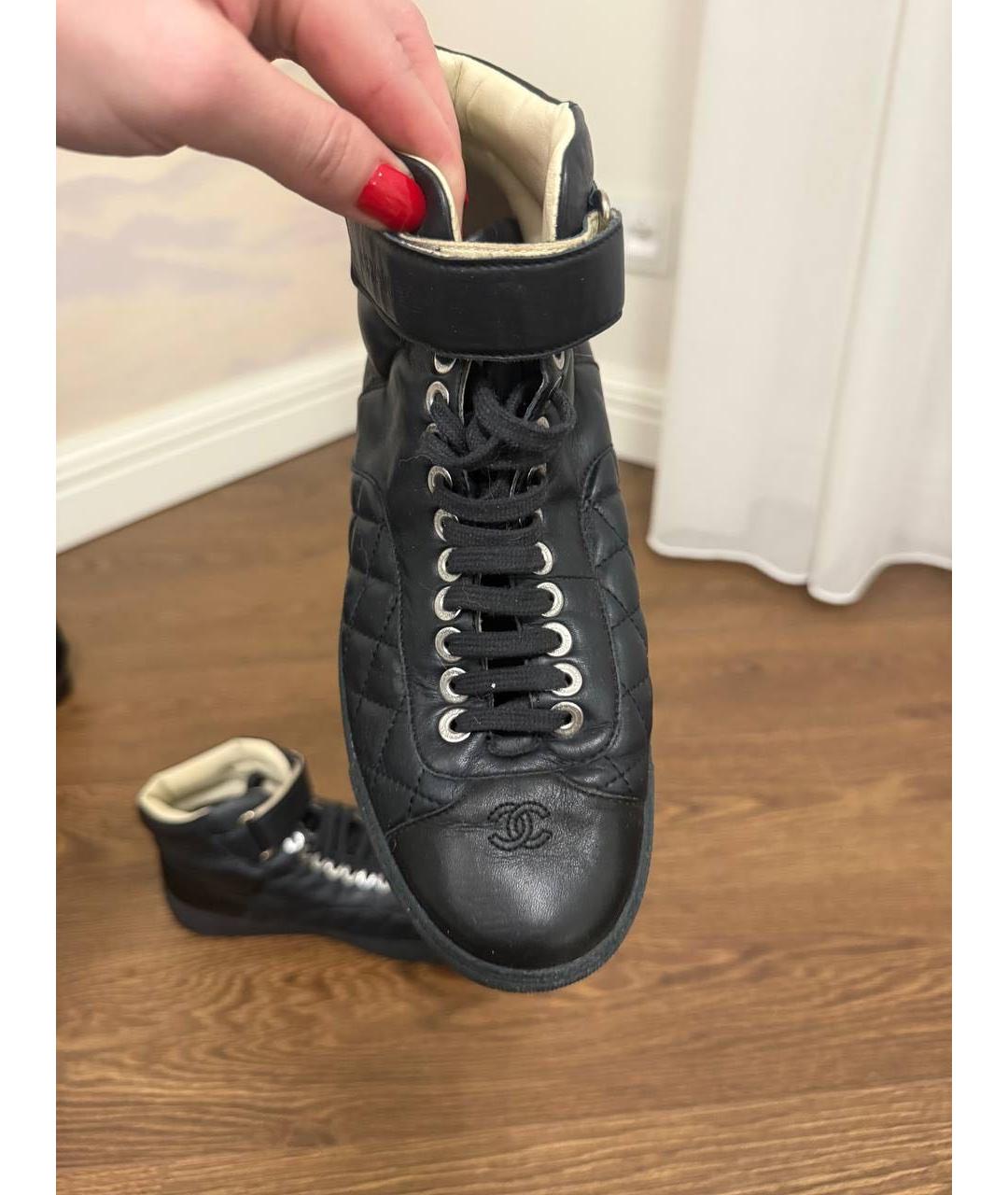 CHANEL Черные кожаные кеды, фото 2