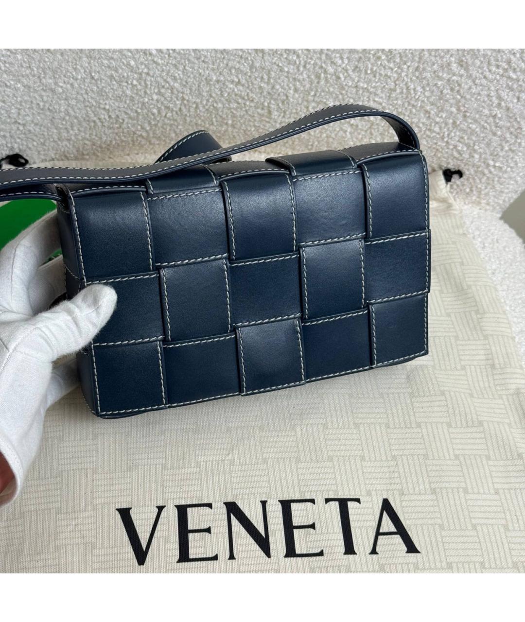 BOTTEGA VENETA Темно-синяя кожаная сумка на плечо, фото 2