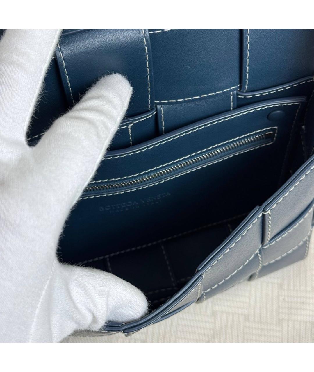 BOTTEGA VENETA Темно-синяя кожаная сумка на плечо, фото 3