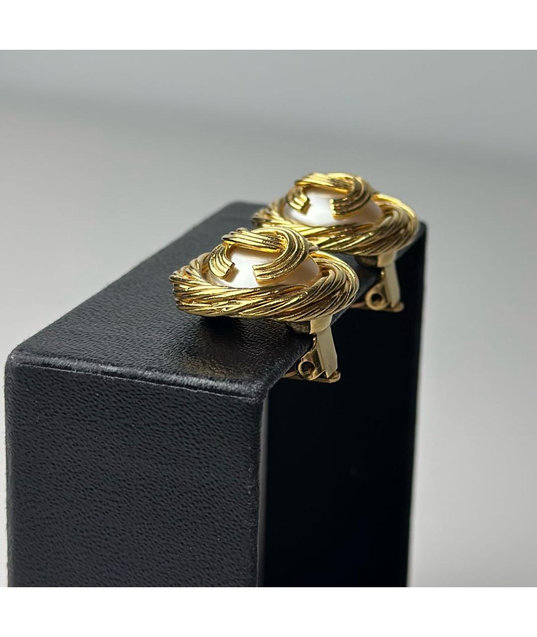 CHANEL Золотые металлические клипсы, фото 3