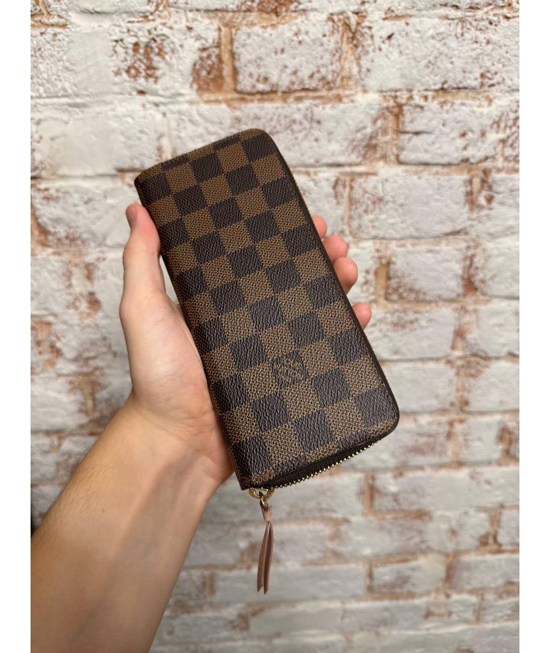 LOUIS VUITTON Коричневый кожаный кошелек, фото 8