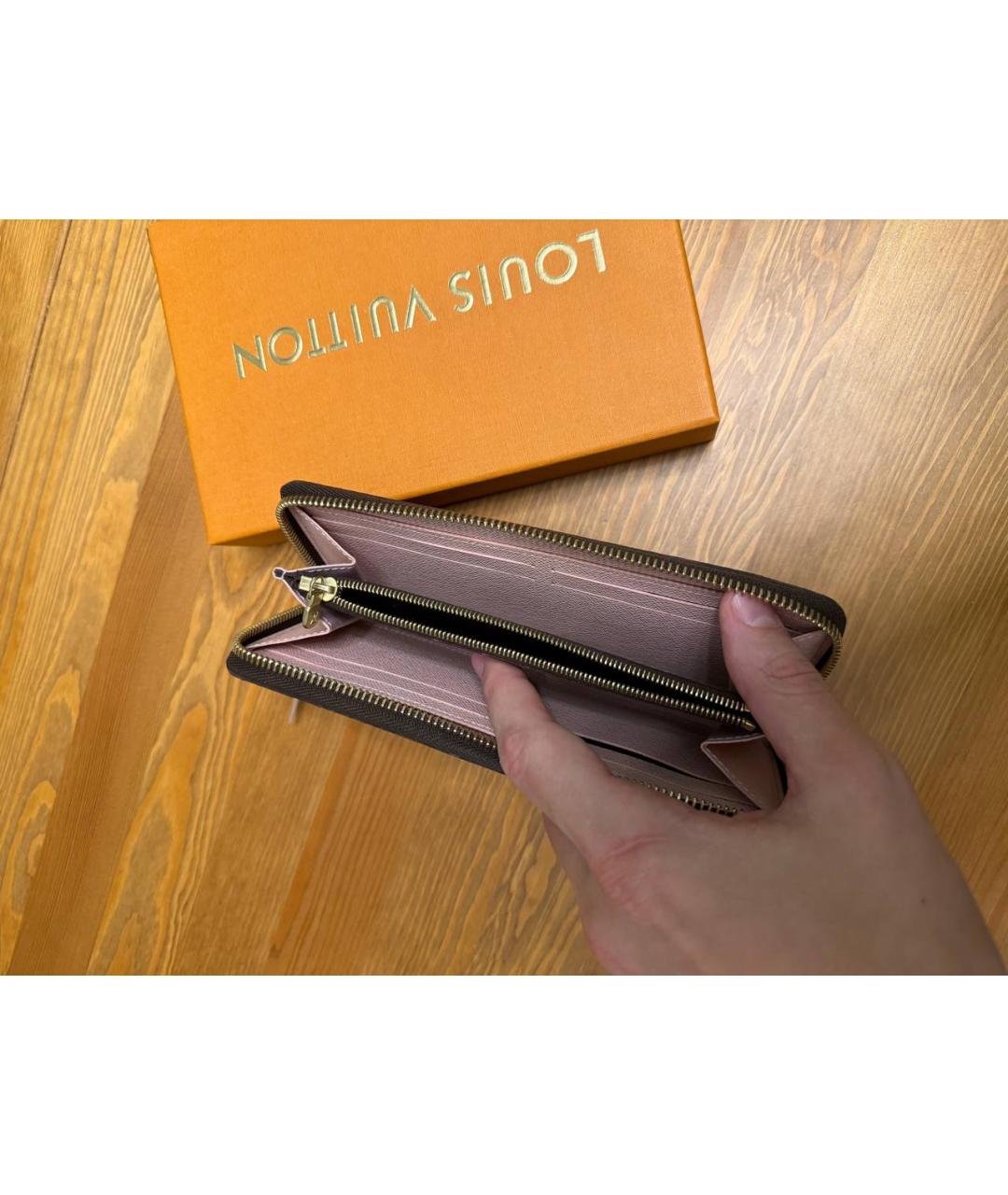 LOUIS VUITTON Коричневый кожаный кошелек, фото 4