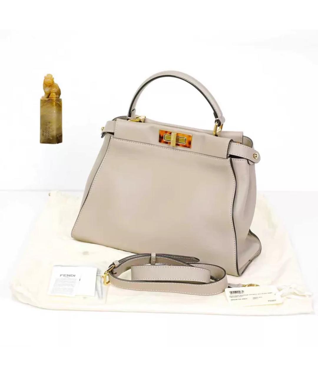 FENDI Бежевая кожаная сумка с короткими ручками, фото 9