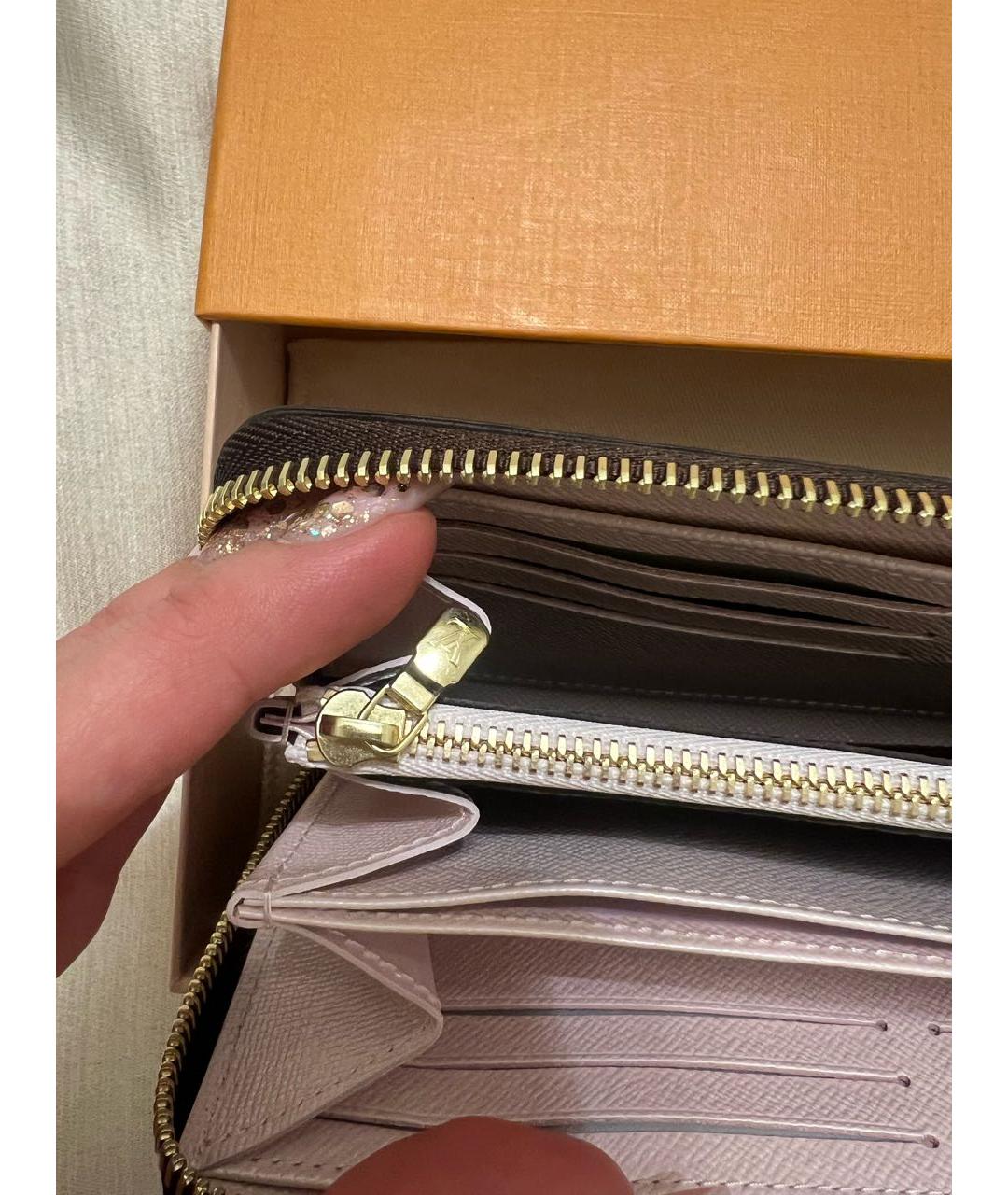 LOUIS VUITTON Коричневый кожаный кошелек, фото 4