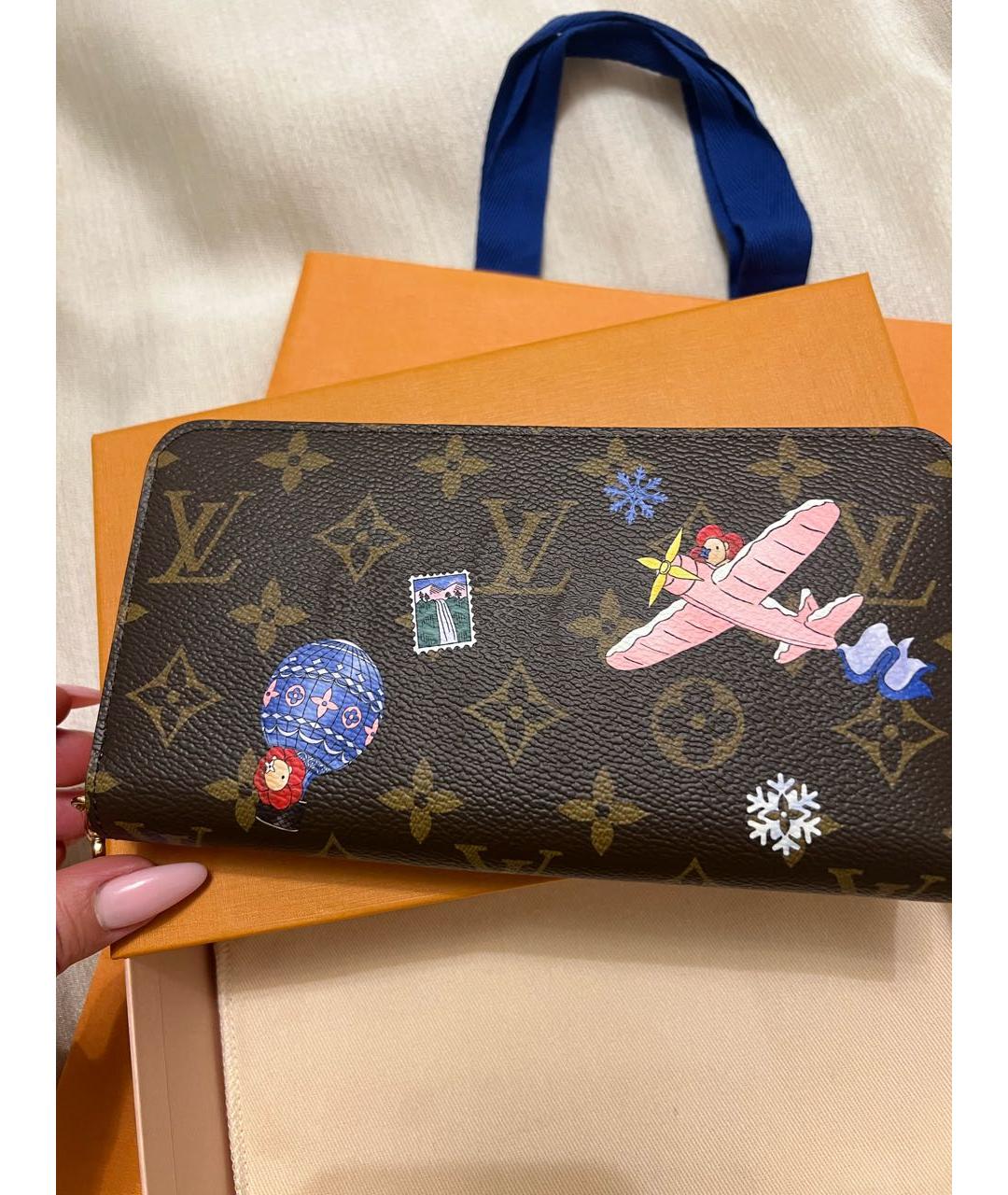 LOUIS VUITTON Коричневый кожаный кошелек, фото 3