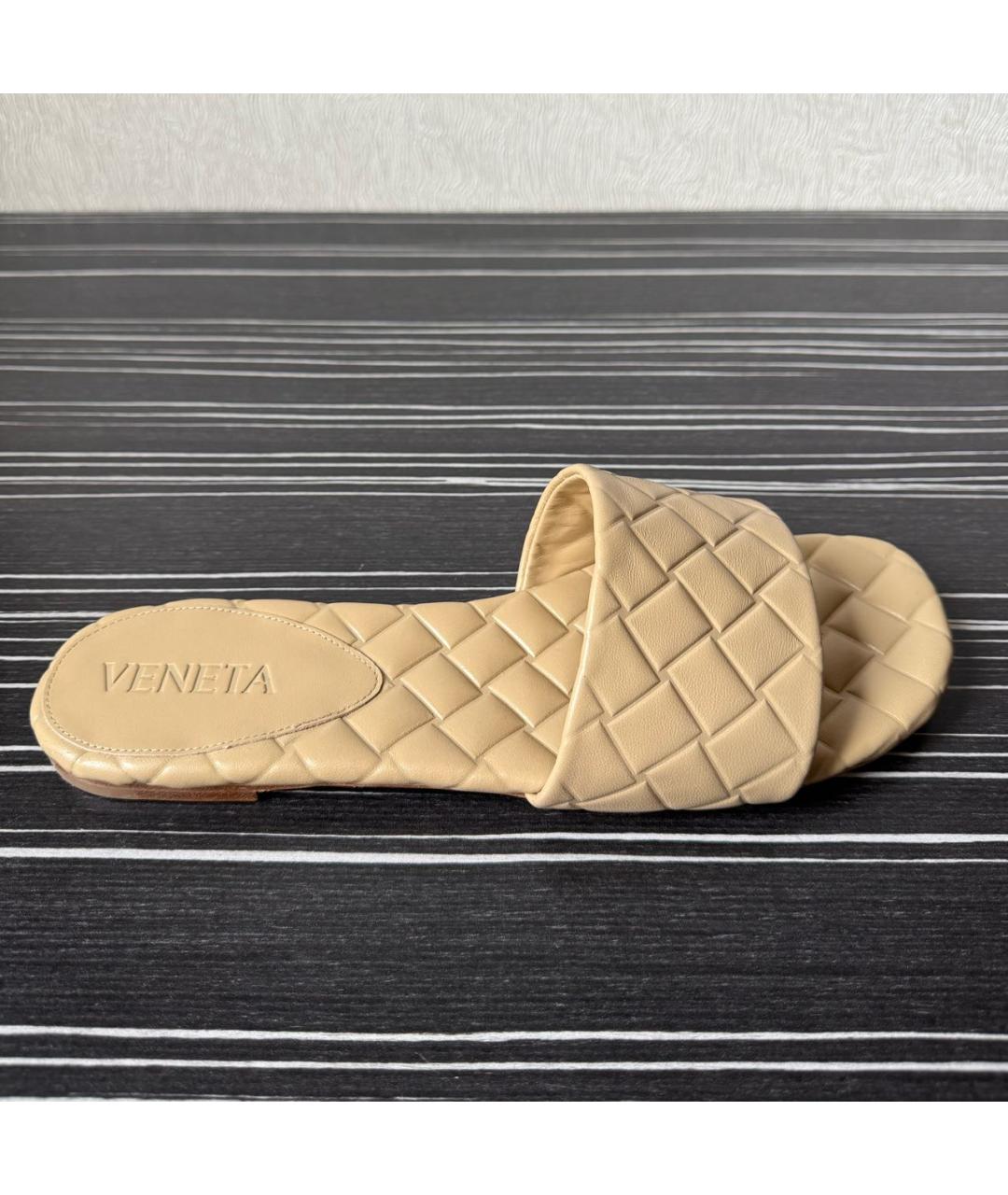 BOTTEGA VENETA Бежевые кожаные шлепанцы, фото 9