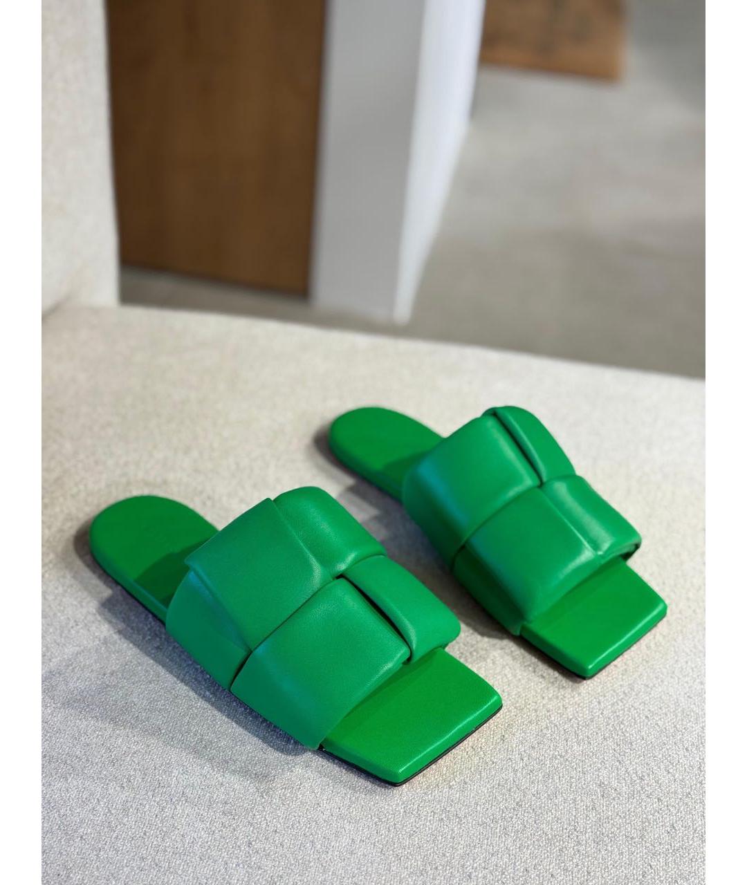 BOTTEGA VENETA Зеленые кожаные шлепанцы, фото 3