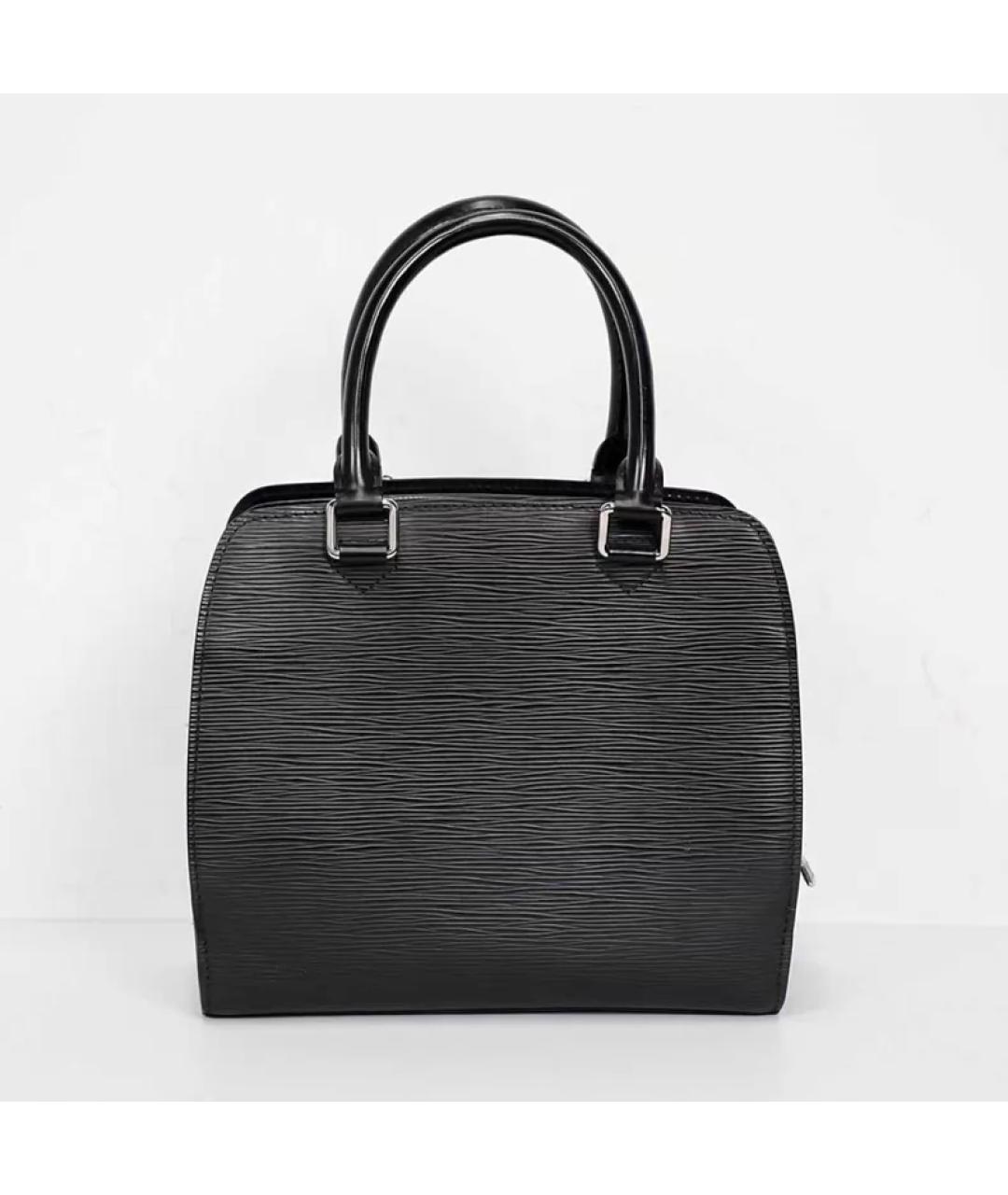 LOUIS VUITTON Черная кожаная сумка с короткими ручками, фото 7