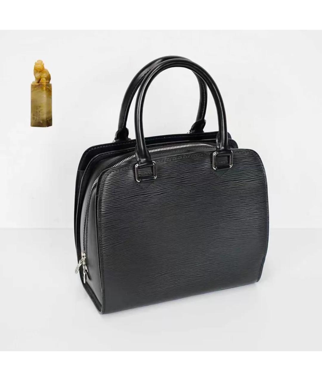 LOUIS VUITTON Черная кожаная сумка с короткими ручками, фото 9