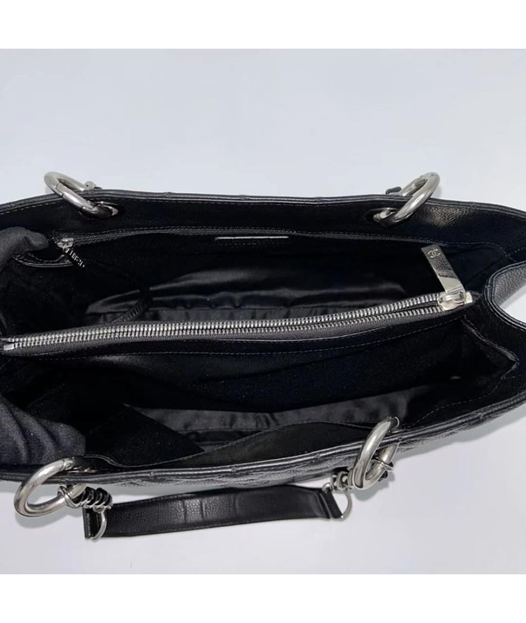 CHANEL Черная кожаная сумка с короткими ручками, фото 4