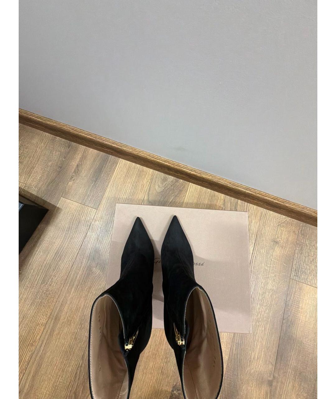 GIANVITO ROSSI Черные замшевые ботинки, фото 3