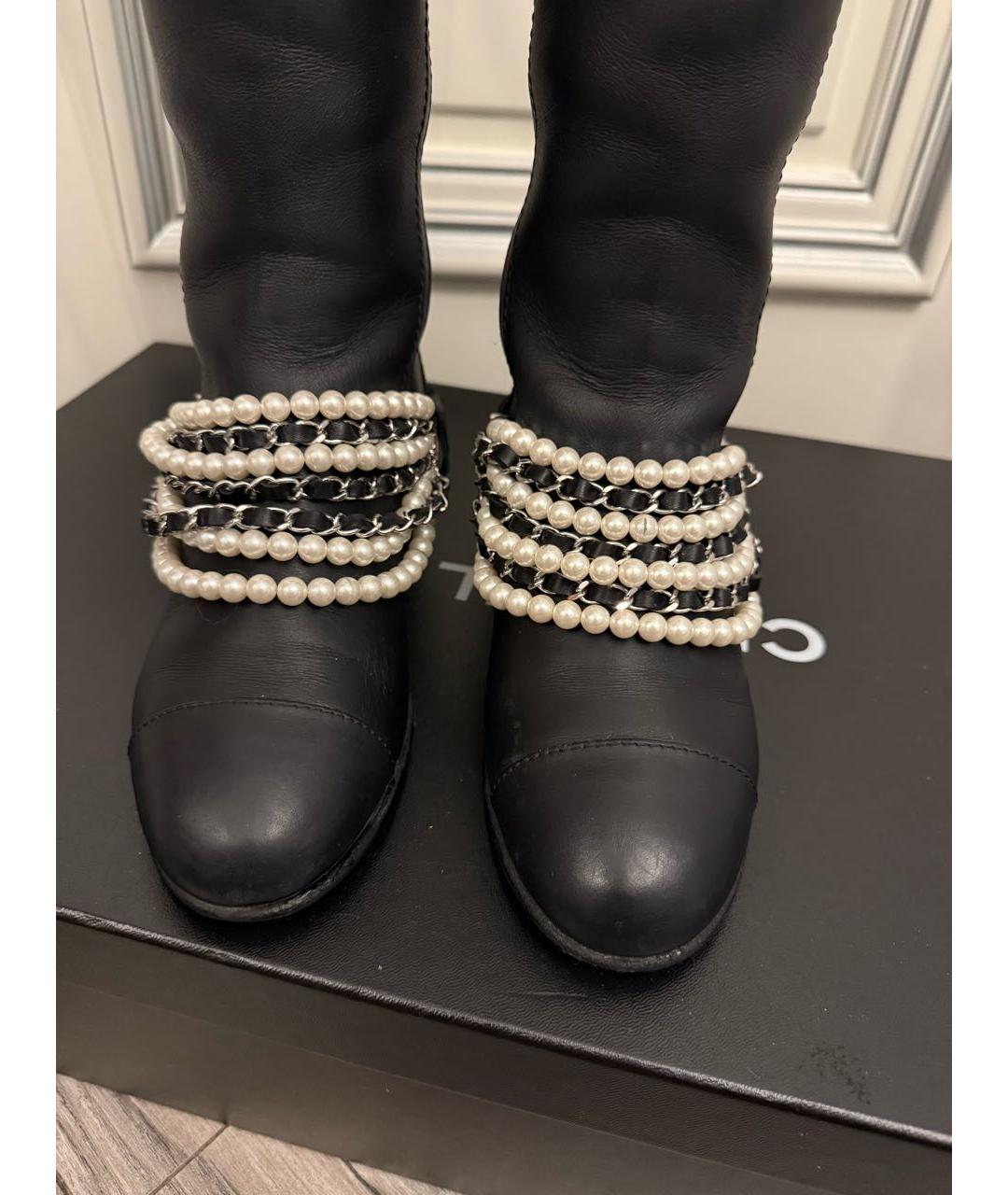 CHANEL Черные кожаные сапоги, фото 2