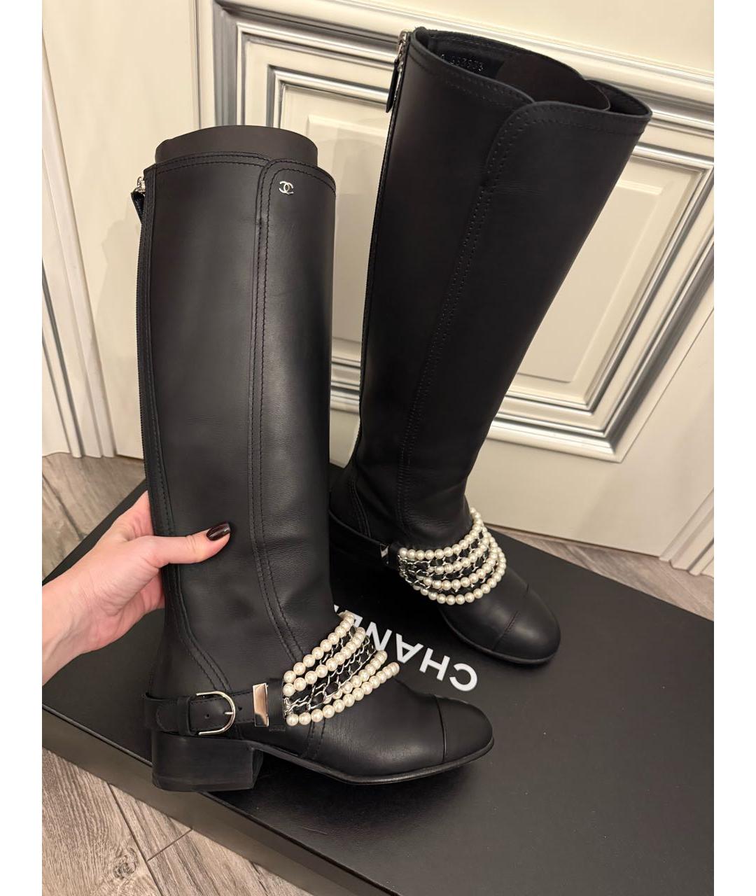 CHANEL Черные кожаные сапоги, фото 6