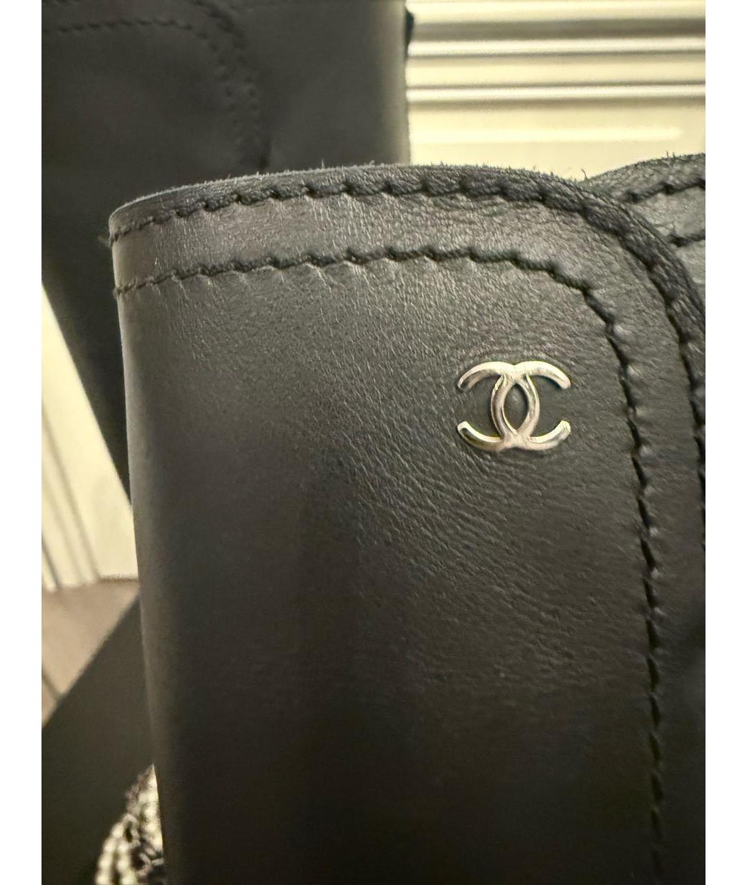CHANEL Черные кожаные сапоги, фото 5