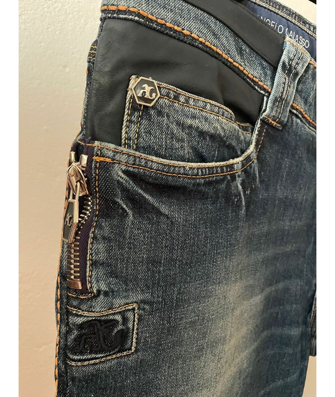 ANGELO GALASSO Синие хлопковые прямые джинсы, фото 3