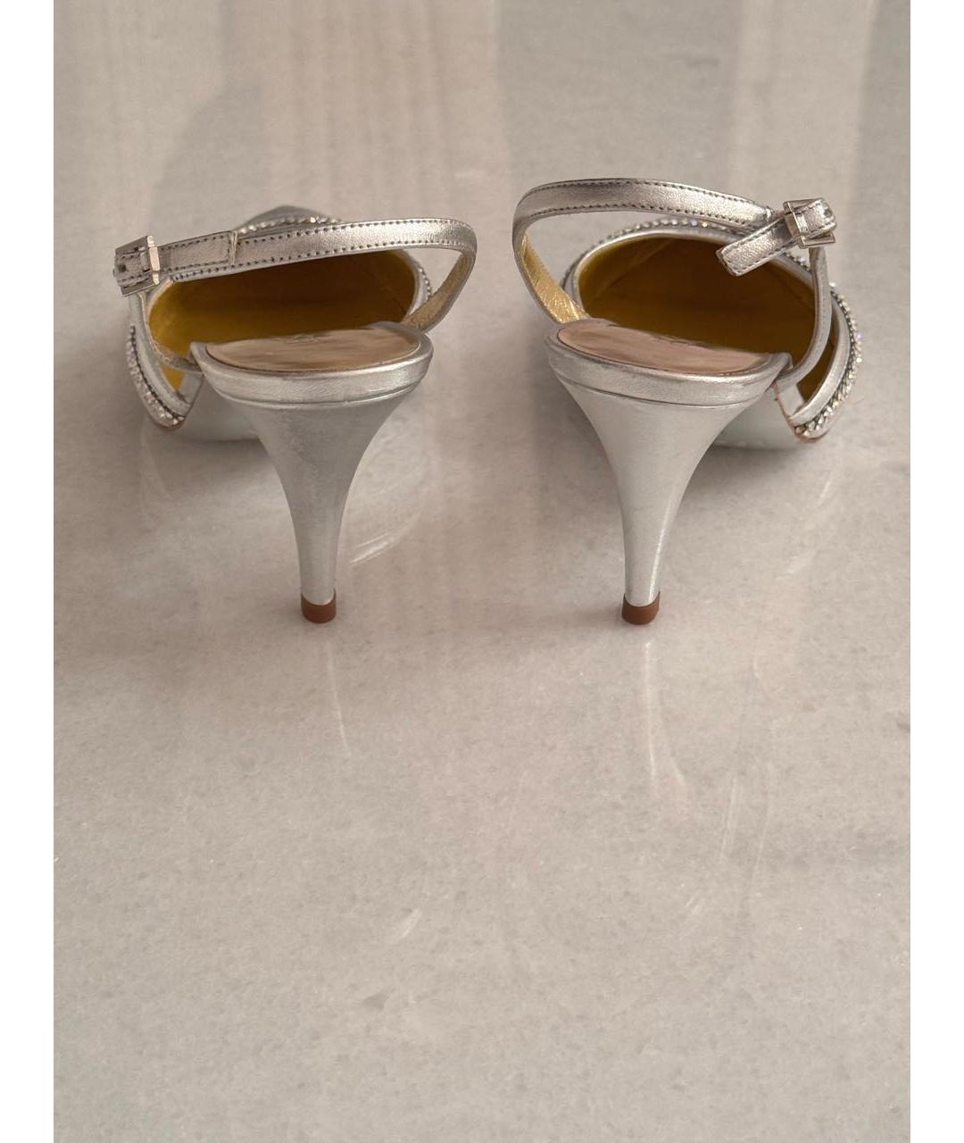 ESCADA Серебряные туфли из лакированной кожи, фото 4