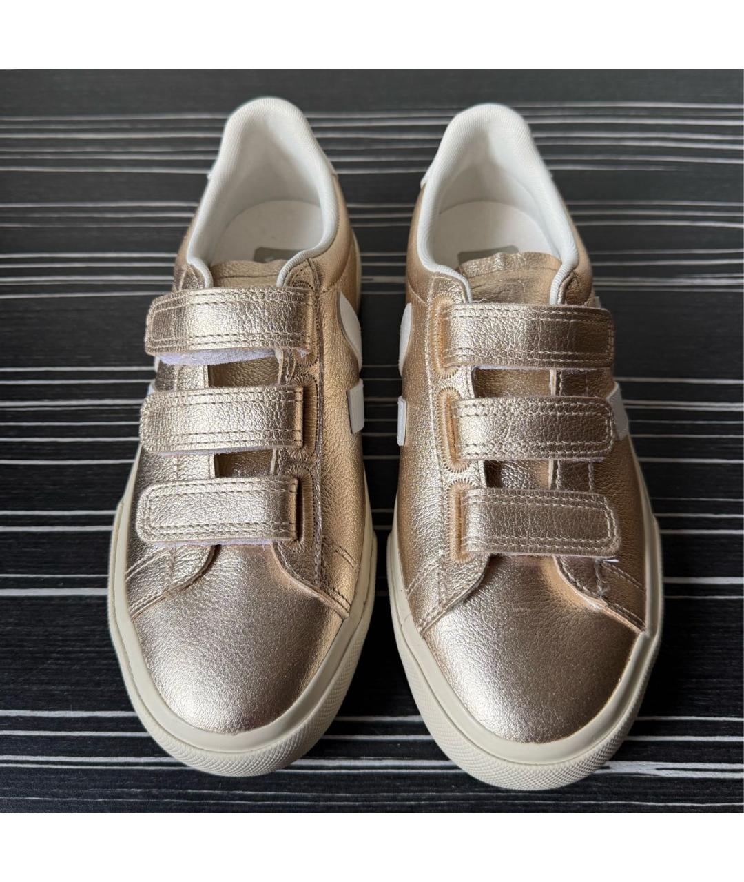 VEJA Золотые кожаные кеды, фото 3